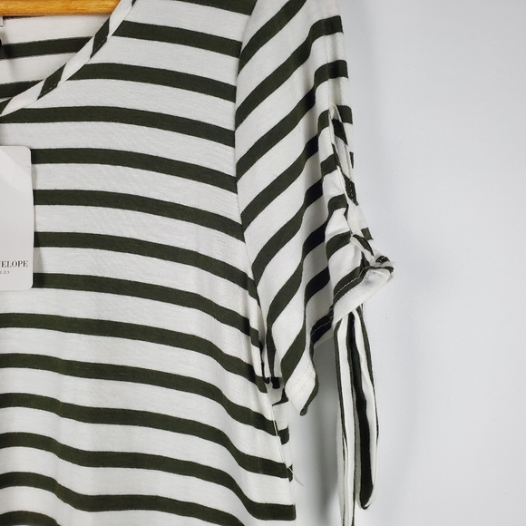 Green Envelope White Green Striped Tight Knit Top Blouse Size M Womens NWT - Picture 4 of 13